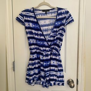 Cute tie-dye romper!